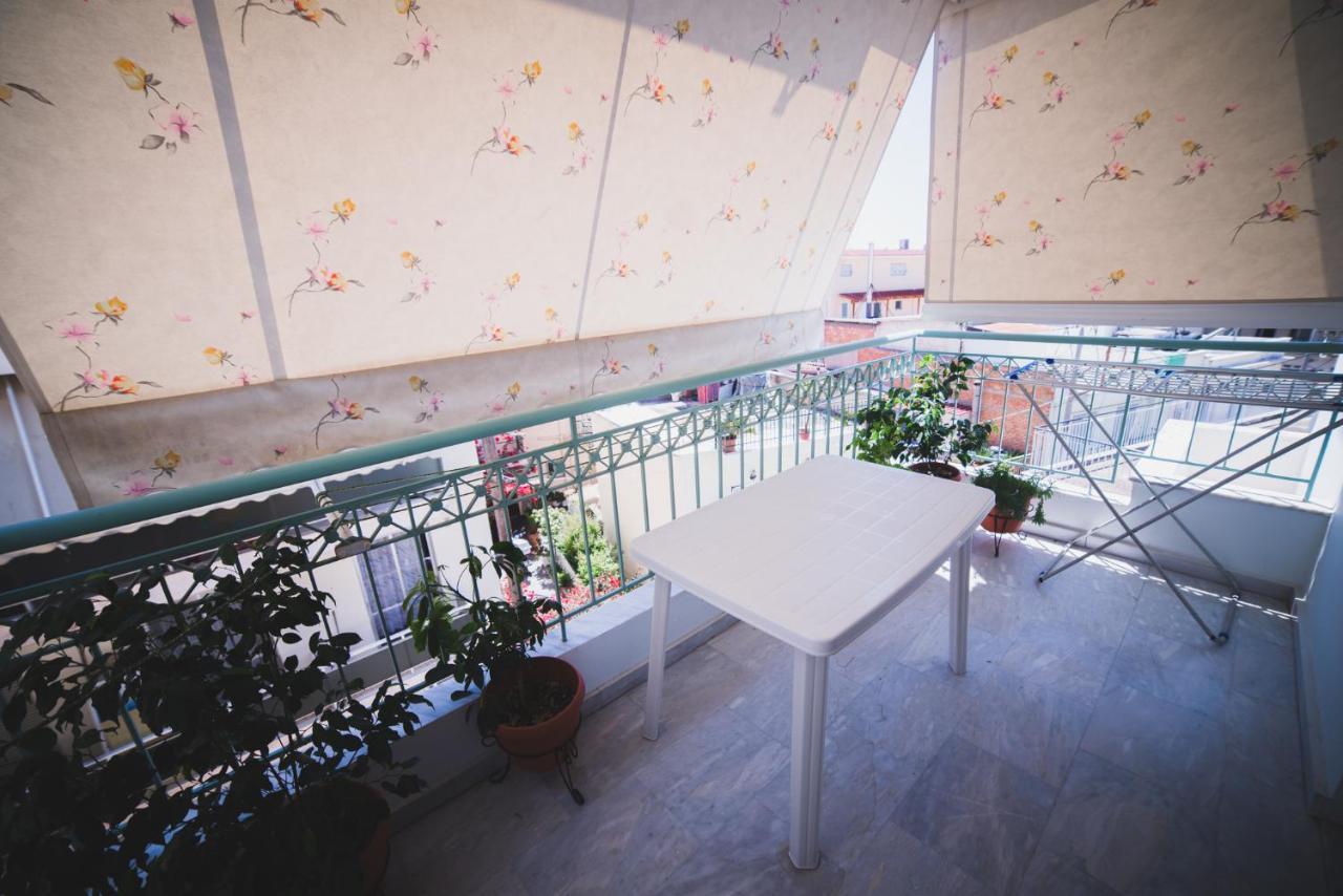 Apartment On Nikaias 5C Patras Esterno foto